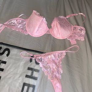 *NEW* Light pink lingerie set SHEIN